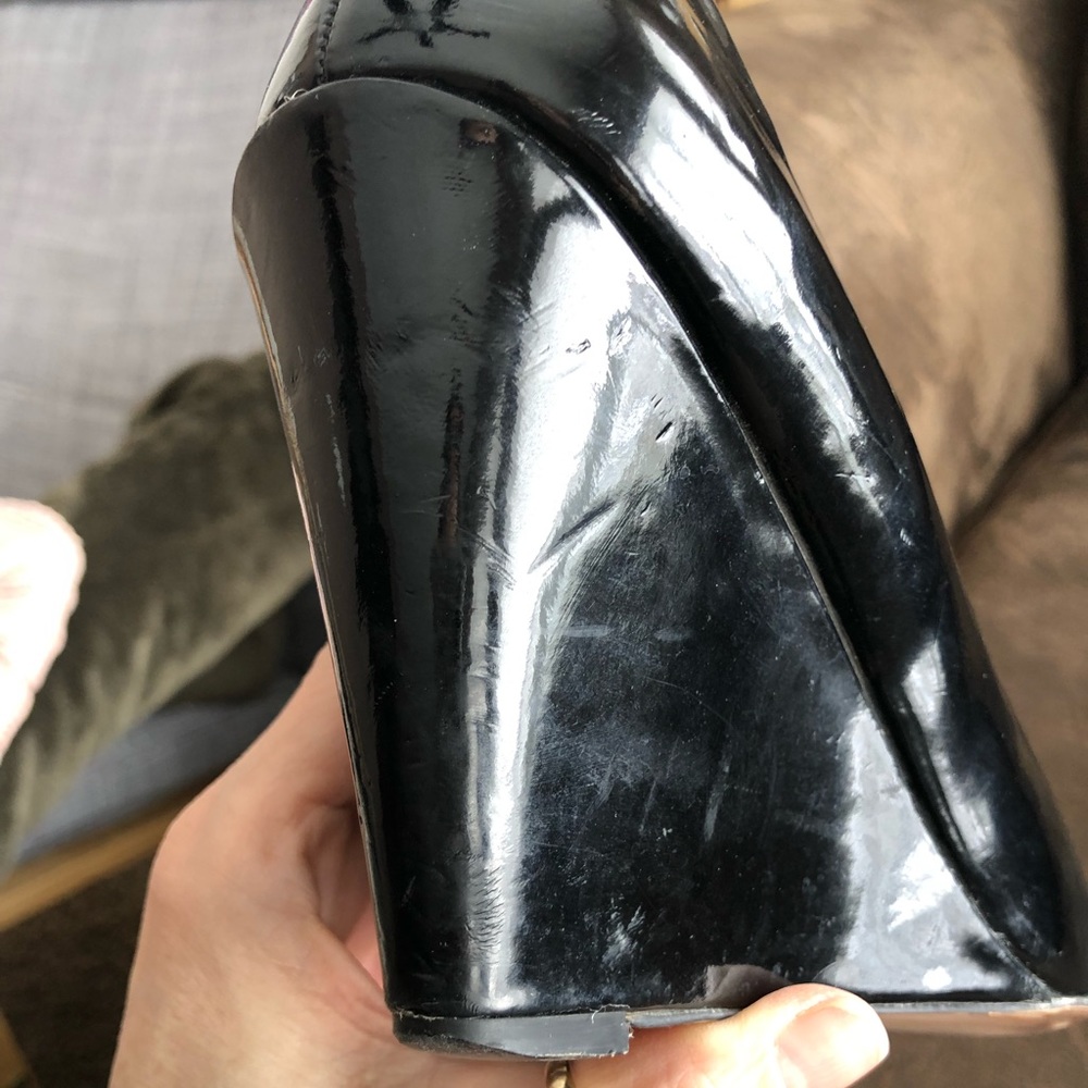 ALDO -7.5- Pretty Patent Peep Toe Wedge Heel in black - Picture 10 of 13